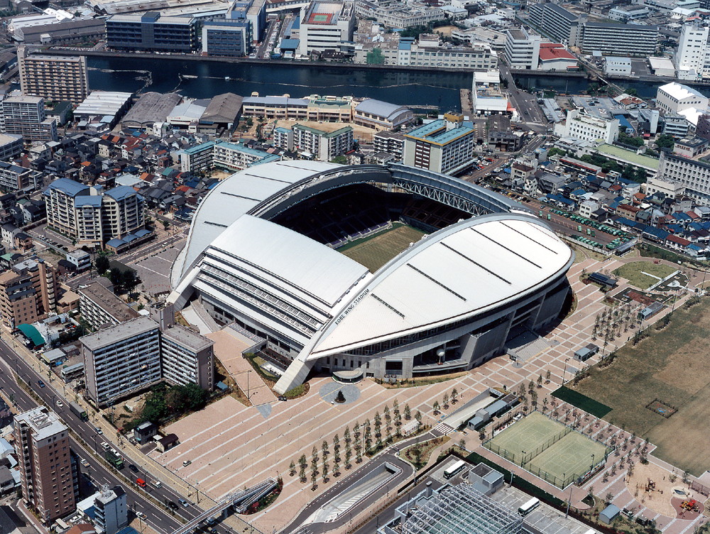 開閉屋根】ノエビアスタジアム神戸 - 特殊建築No.1 横河システム建築